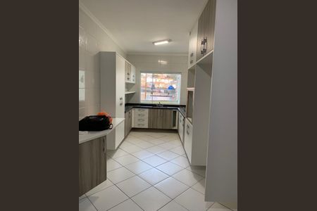 Casa à venda com 2 quartos, 85m² em Parque Maria Domitila, São Paulo