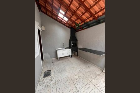 Casa à venda com 185m², 3 quartos e 3 vagas