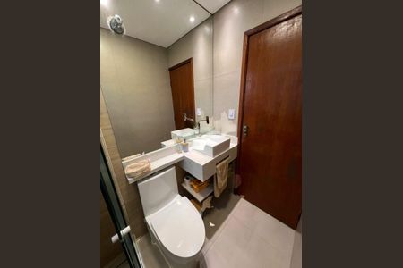 Casa à venda com 185m², 3 quartos e 3 vagas