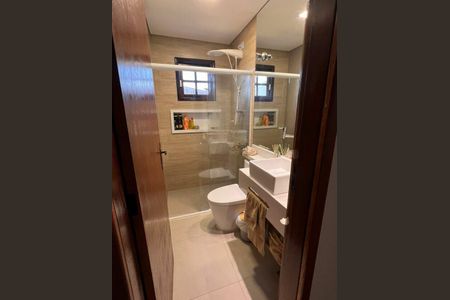 Casa à venda com 185m², 3 quartos e 3 vagas