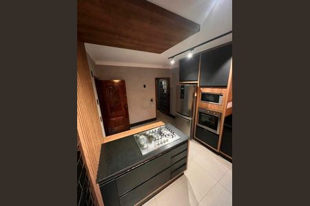 Casa à venda com 185m², 3 quartos e 3 vagas