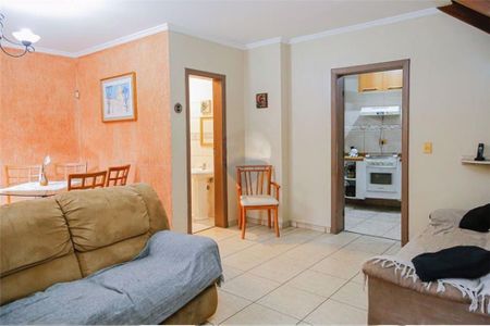 Casa à venda com 130m², 3 quartos e 2 vagas