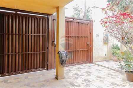 Casa à venda com 130m², 3 quartos e 2 vagas