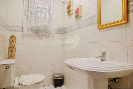 Casa à venda com 130m², 3 quartos e 2 vagas