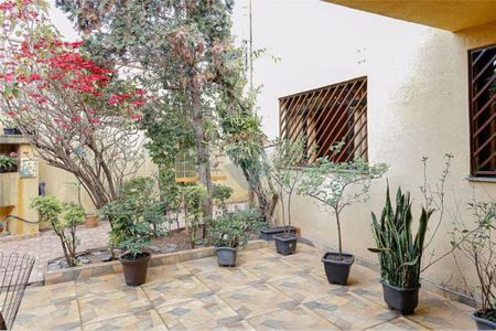 Casa à venda com 130m², 3 quartos e 2 vagas