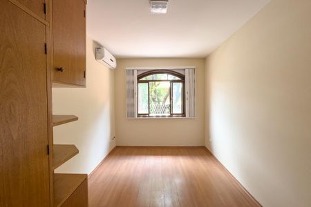 Casa para alugar com 224m², 4 quartos e 3 vagasQuarto 2