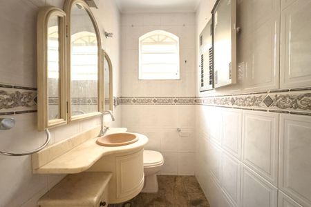 Casa para alugar com 224m², 4 quartos e 3 vagasLavabo