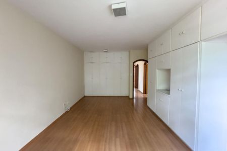 Casa para alugar com 224m², 4 quartos e 3 vagasSuíte