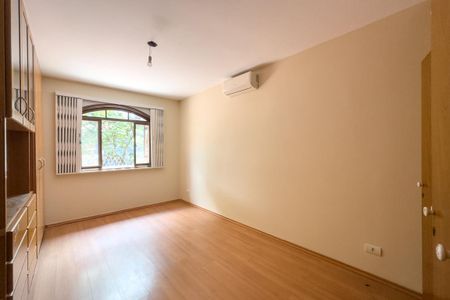 Casa para alugar com 224m², 4 quartos e 3 vagasQuarto 1