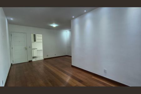 Sala de apartamento para alugar com 2 quartos, 110m² em Recreio dos Bandeirantes, Rio de Janeiro