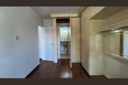 Apartamento para alugar com 110m², 2 quartos e 2 vagas Apartamento para alugar com 110m², 2 quartos e 2 vagasSuíte