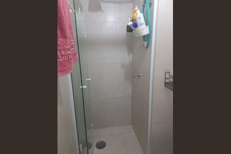 Apartamento à venda com 60m², 2 quartos e 2 vagas Apartamento à venda com 60m², 2 quartos e 2 vagasBanheiro