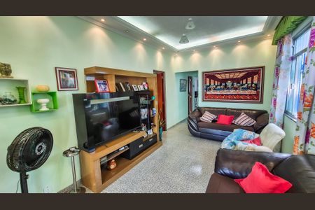 Sala de casa à venda com 3 quartos, 315m² em Parada de Lucas, Rio de Janeiro