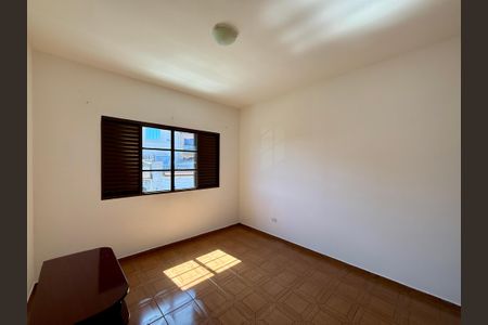 Casa para alugar com 250m², 3 quartos e 2 vagas Casa para alugar com 250m², 3 quartos e 2 vagasSuíte