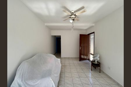 Casa para alugar com 250m², 3 quartos e 2 vagas Casa para alugar com 250m², 3 quartos e 2 vagasSala