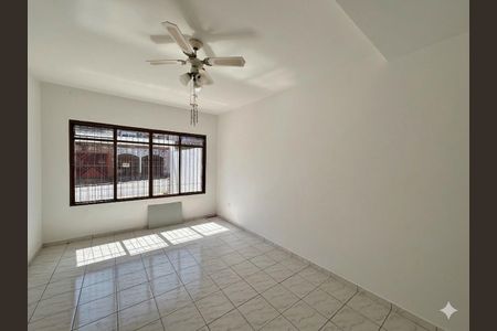 Sala  de casa para alugar com 3 quartos, 250m² em Jardim Iracema, São Paulo