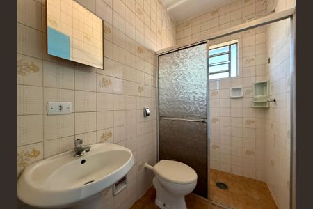 Casa para alugar com 250m², 3 quartos e 2 vagas Casa para alugar com 250m², 3 quartos e 2 vagasBanheiro Social