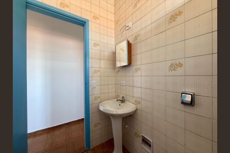 Casa para alugar com 250m², 3 quartos e 2 vagas Casa para alugar com 250m², 3 quartos e 2 vagasBanheiro Social