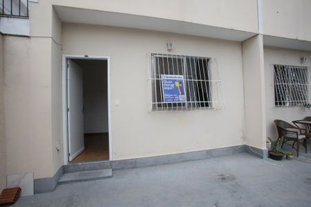 Casa para alugar com 80m², 2 quartos e sem vagaFachada