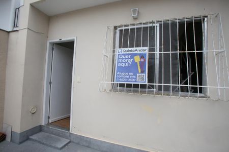 Casa para alugar com 80m², 2 quartos e sem vagaFachada