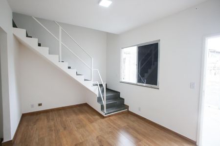 Sala de casa para alugar com 2 quartos, 80m² em Jacarepaguá, Rio de Janeiro