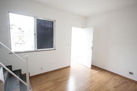 Sala de casa para alugar com 2 quartos, 80m² em Jacarepaguá, Rio de Janeiro