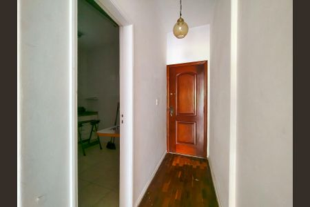 Apartamento para alugar com 90m², 2 quartos e sem vagaEntrada