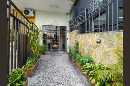 Apartamento para alugar com 90m², 2 quartos e sem vagaFachada e portaria