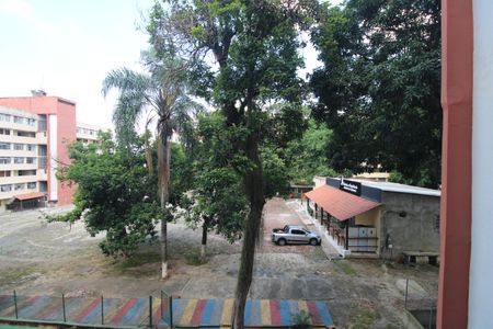 Apartamento para alugar com 68m², 3 quartos e 1 vagaÁrea de serviço - Vista