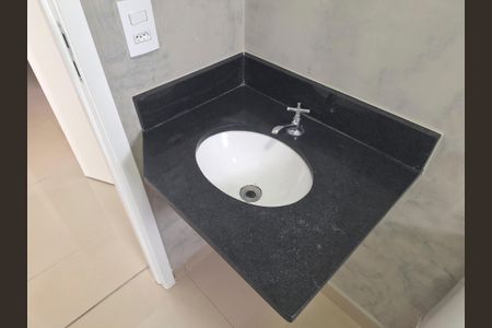 Apartamento para alugar com 66m², 2 quartos e 2 vagasBanheiro Quarto 2