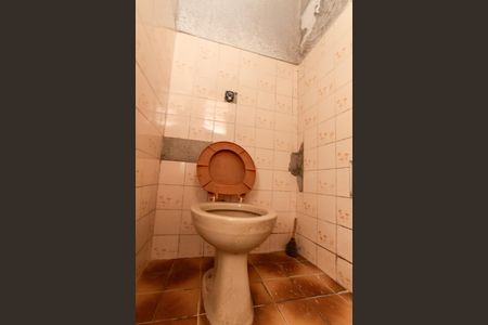 Banheiro de casa para alugar com 1 quarto, 60m² em Vila Leonor, São Paulo