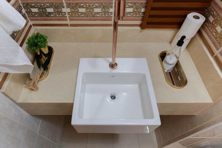 Apartamento à venda com 250m², 4 quartos e 5 vagas Apartamento à venda com 250m², 4 quartos e 5 vagasLavabo