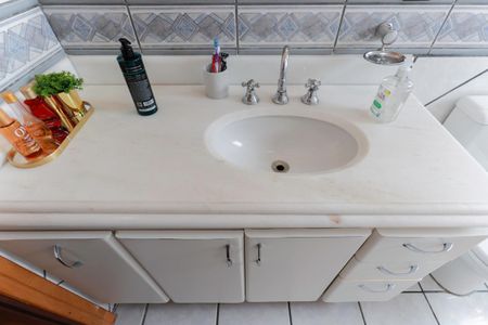 Apartamento à venda com 250m², 4 quartos e 5 vagas Apartamento à venda com 250m², 4 quartos e 5 vagasBanheiro da suíte 3