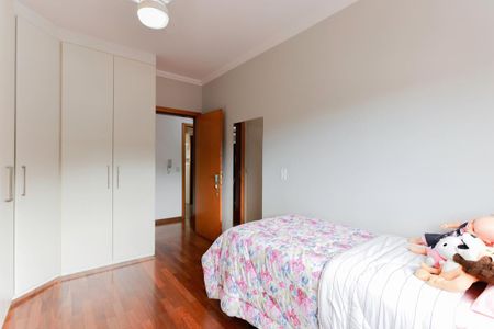 Apartamento à venda com 250m², 4 quartos e 5 vagas Apartamento à venda com 250m², 4 quartos e 5 vagasSuíte 2