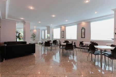 Apartamento à venda com 250m², 4 quartos e 5 vagas Apartamento à venda com 250m², 4 quartos e 5 vagasÁrea comum - Salão de festas