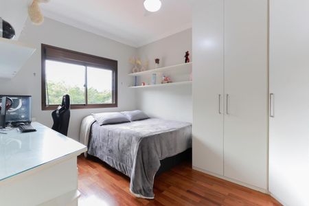 Apartamento à venda com 250m², 4 quartos e 5 vagas Apartamento à venda com 250m², 4 quartos e 5 vagasSuíte 3