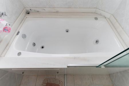 Apartamento à venda com 250m², 4 quartos e 5 vagas Apartamento à venda com 250m², 4 quartos e 5 vagasBanheiro da suíte 2