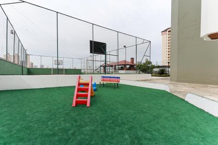 Apartamento à venda com 250m², 4 quartos e 5 vagas Apartamento à venda com 250m², 4 quartos e 5 vagasÁrea comum - Playground