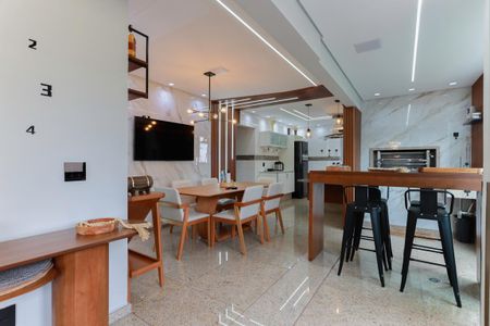 Apartamento à venda com 250m², 4 quartos e 5 vagas Apartamento à venda com 250m², 4 quartos e 5 vagasCopa e área de lazer