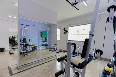 Apartamento à venda com 250m², 4 quartos e 5 vagas Apartamento à venda com 250m², 4 quartos e 5 vagasÁrea comum - Academia