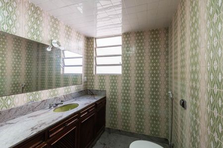 Apartamento à venda com 140m², 3 quartos e 1 vagaBanheiro Suíte