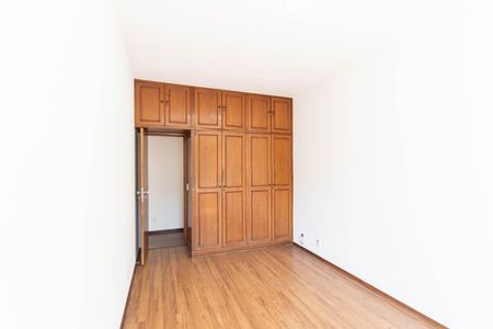 Apartamento à venda com 140m², 3 quartos e 1 vagaQuarto 2
