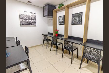 Apartamento à venda com 46m², 2 quartos e 1 vaga Apartamento à venda com 46m², 2 quartos e 1 vagaCoworking
