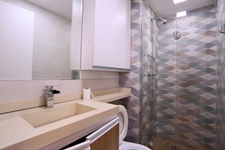 Apartamento à venda com 46m², 2 quartos e 1 vaga Apartamento à venda com 46m², 2 quartos e 1 vagaBanheiro