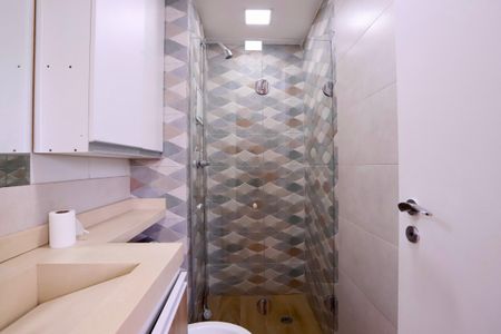 Apartamento à venda com 46m², 2 quartos e 1 vaga Apartamento à venda com 46m², 2 quartos e 1 vagaBanheiro