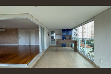 Apartamento à venda com 185m², 3 quartos e 3 vagasSacada