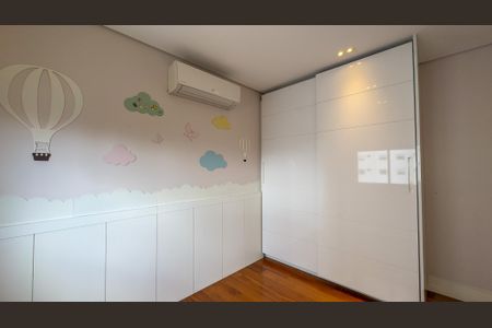 Apartamento à venda com 185m², 3 quartos e 3 vagasQuarto 2 - Suíte