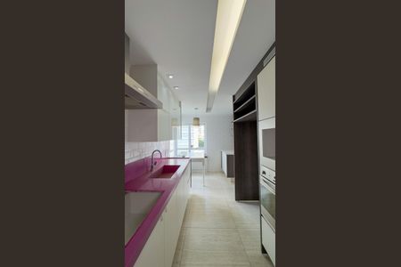 Apartamento à venda com 185m², 3 quartos e 3 vagasCozinha