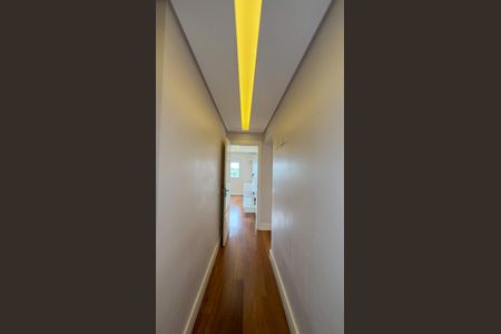 Apartamento à venda com 185m², 3 quartos e 3 vagasCorredor