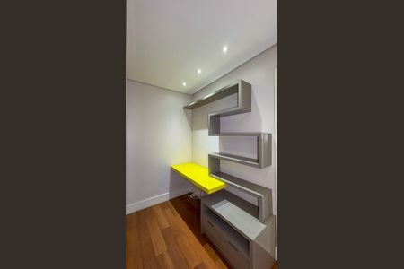 Apartamento à venda com 185m², 3 quartos e 3 vagasEscritório